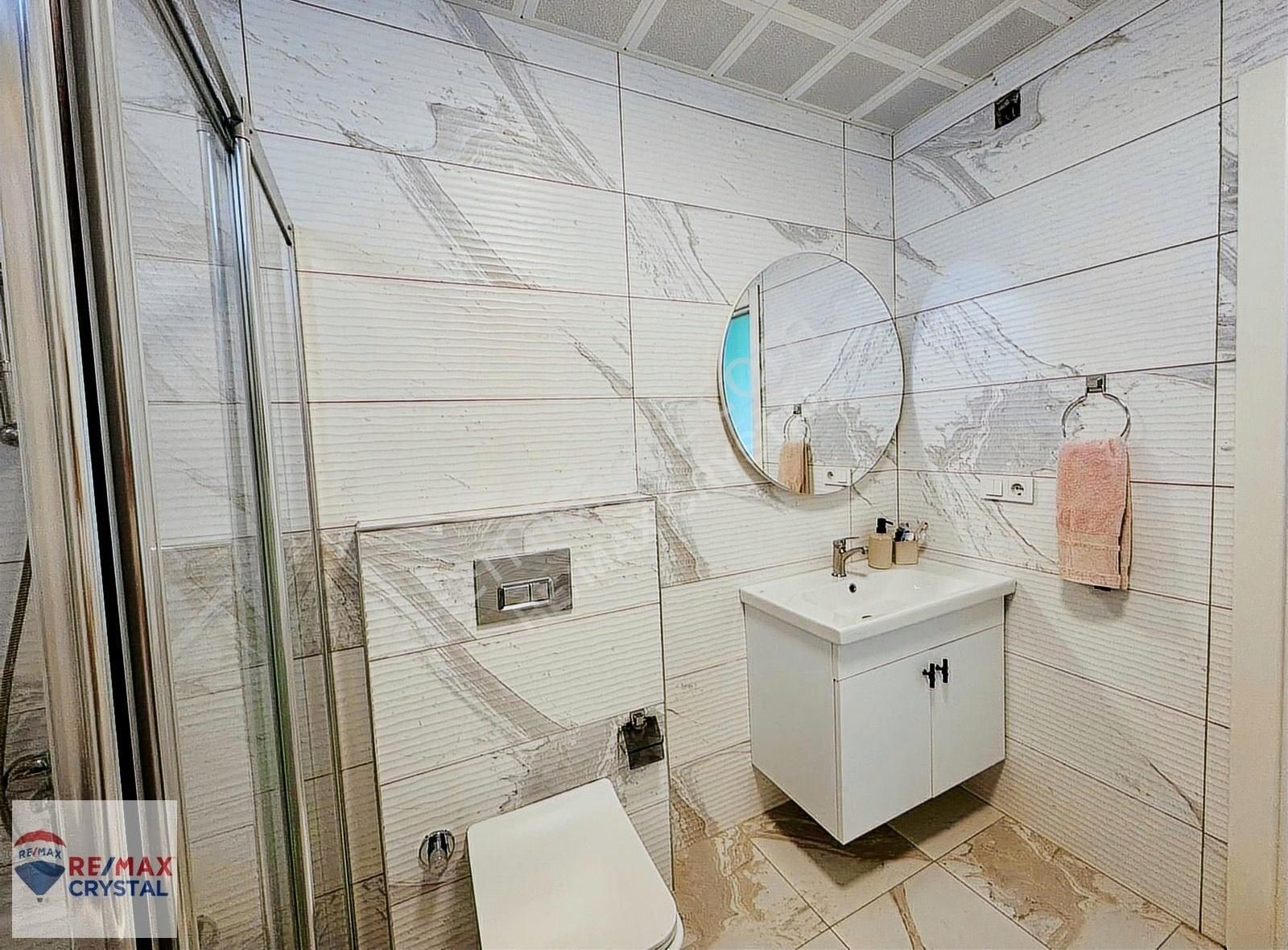 Re/max Crystal'den Şehrin Merkezinde Eşyalı 2+1 Fırsatı