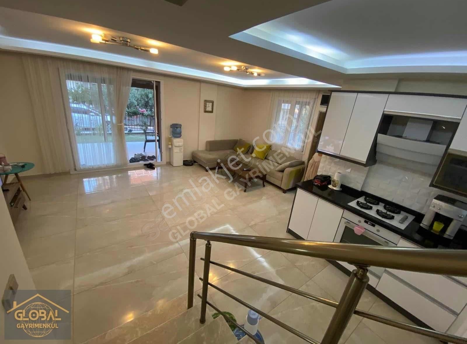 Global'den Deniz Manzaralı Müstakil Tadında Köşe Satılık Yazlık - Görsel 2