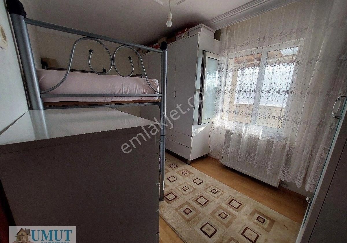 G O P Küçük Köy Yeni Mahal De Satılık Çatı Kat Toprak Tapulu 3+1 170 M2 Ferah Bir Daire - Görsel 4