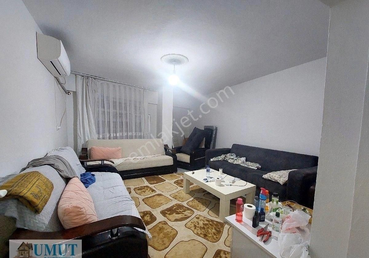 Gaziosmanpaşa Küçükköy Yeni Mah Satılık Yüksek Giriş Kat Toprak Tapulu 2+1 90 M2 - Görsel 6