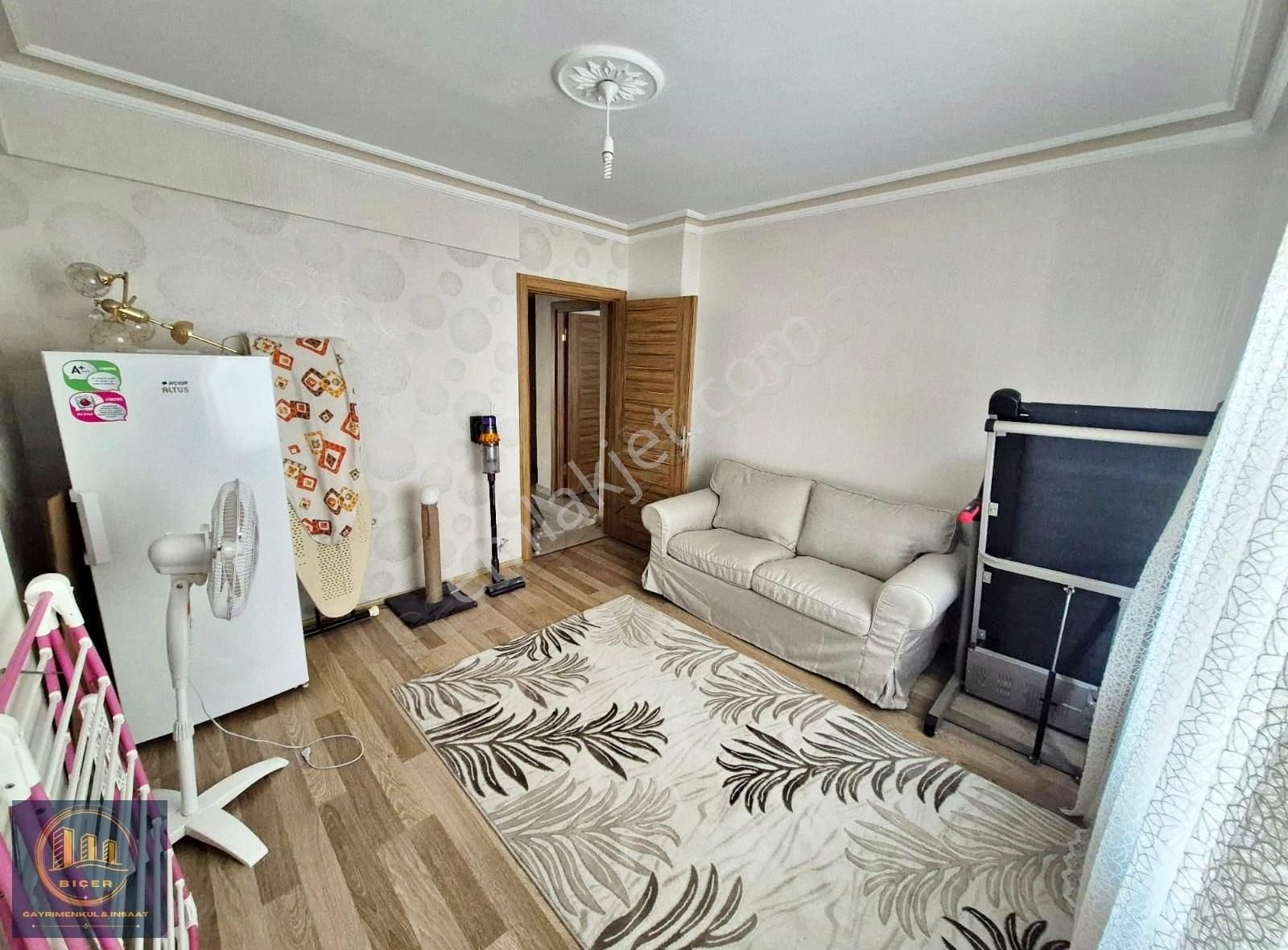 Biçer'den Tasarım Banyolu Geniş Mutfaklı 3+1 Arakat Fırsat Daire - Görsel 19