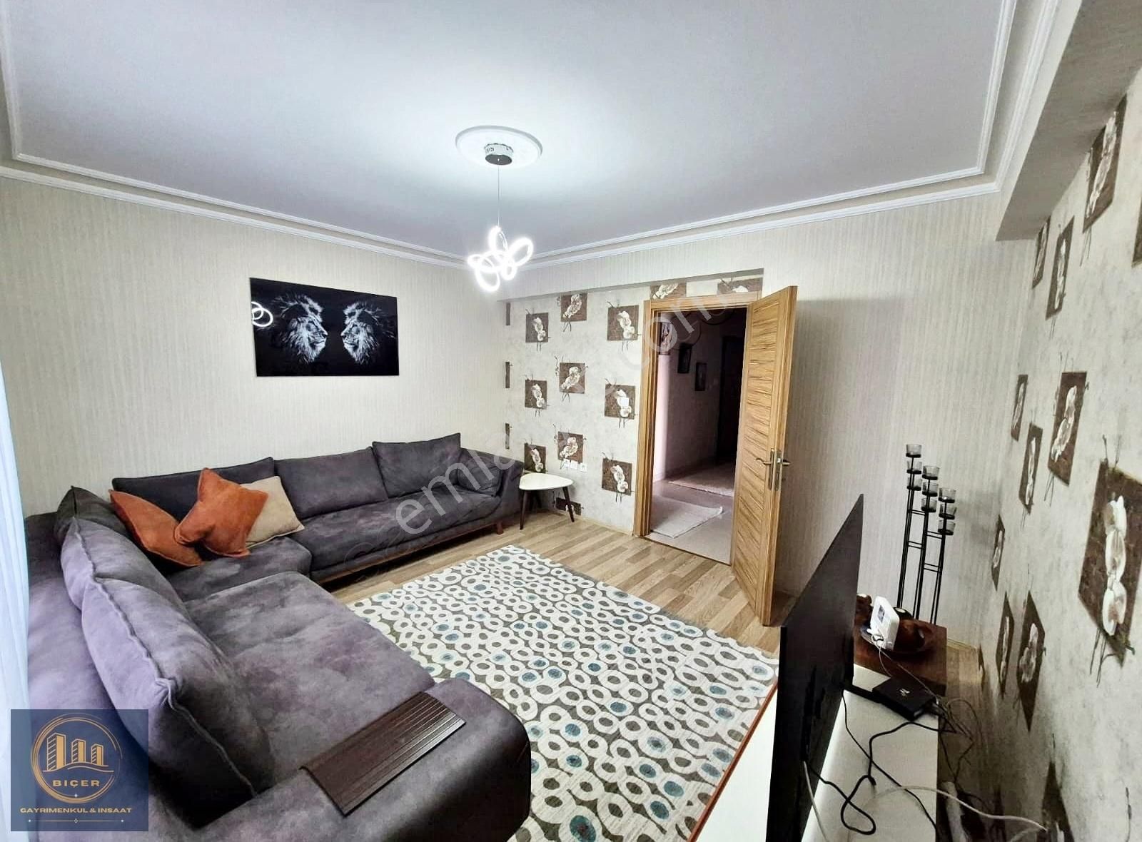 Biçer'den Tasarım Banyolu Geniş Mutfaklı 3+1 Arakat Fırsat Daire - Görsel 11