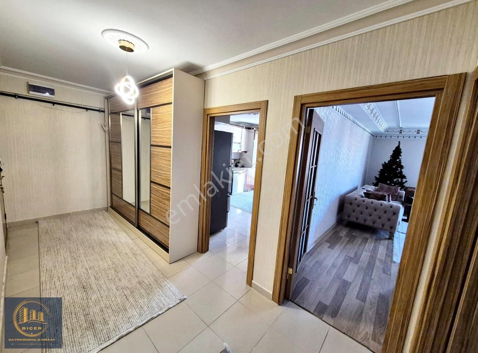 Biçer'den Tasarım Banyolu Geniş Mutfaklı 3+1 Arakat Fırsat Daire - Görsel 22