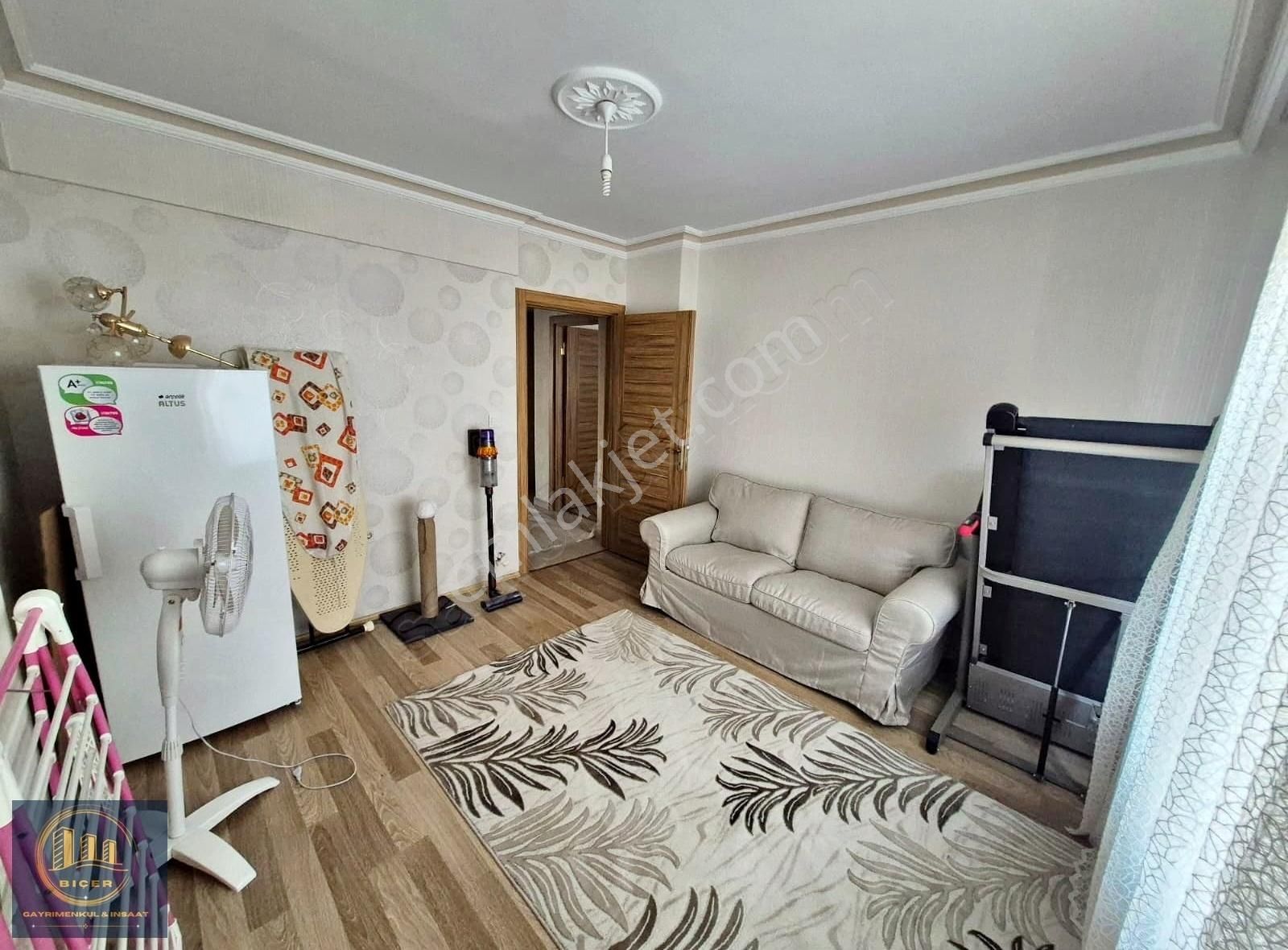 Biçer'den Tasarım Banyolu Geniş Mutfaklı 3+1 Arakat Fırsat Daire - Görsel 21