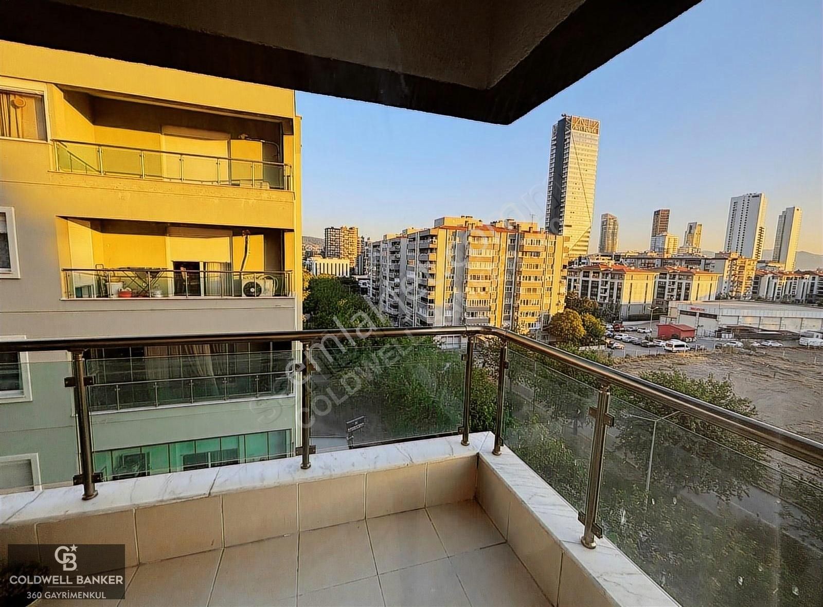 Mansuroğlu'nda Geniş 3+1 Satılık 3 Cephe Daire - Görsel 9