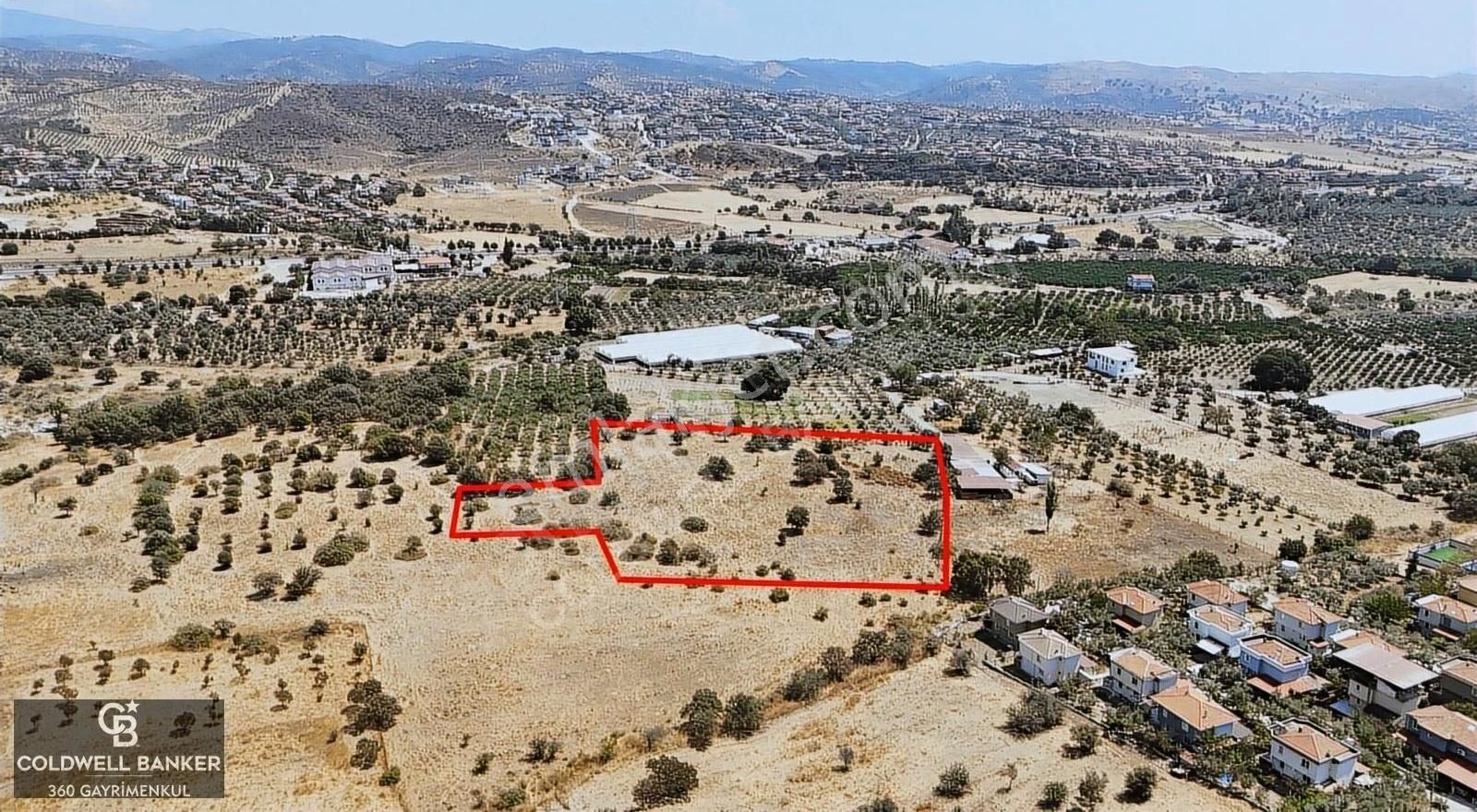 Urla Bademlerde 9.780 M² Yol Ve Yerleşime Yakın Satılık Tarla - Görsel 3