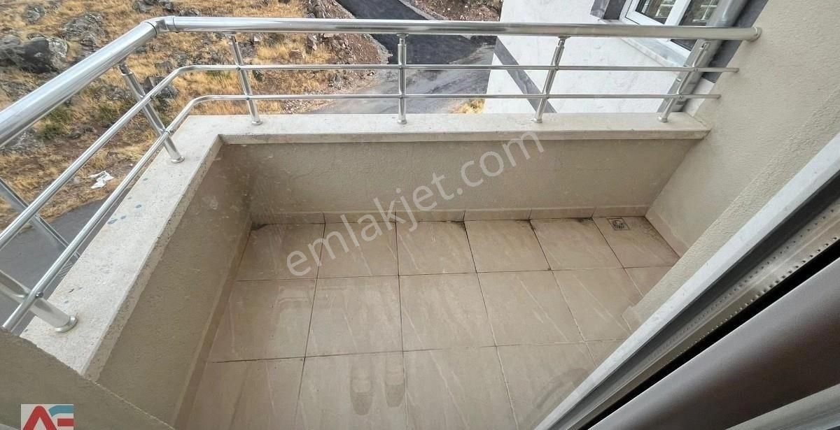 Uygun Fiyatlı 3+1 Süper Geniş Manzaralı Daire
