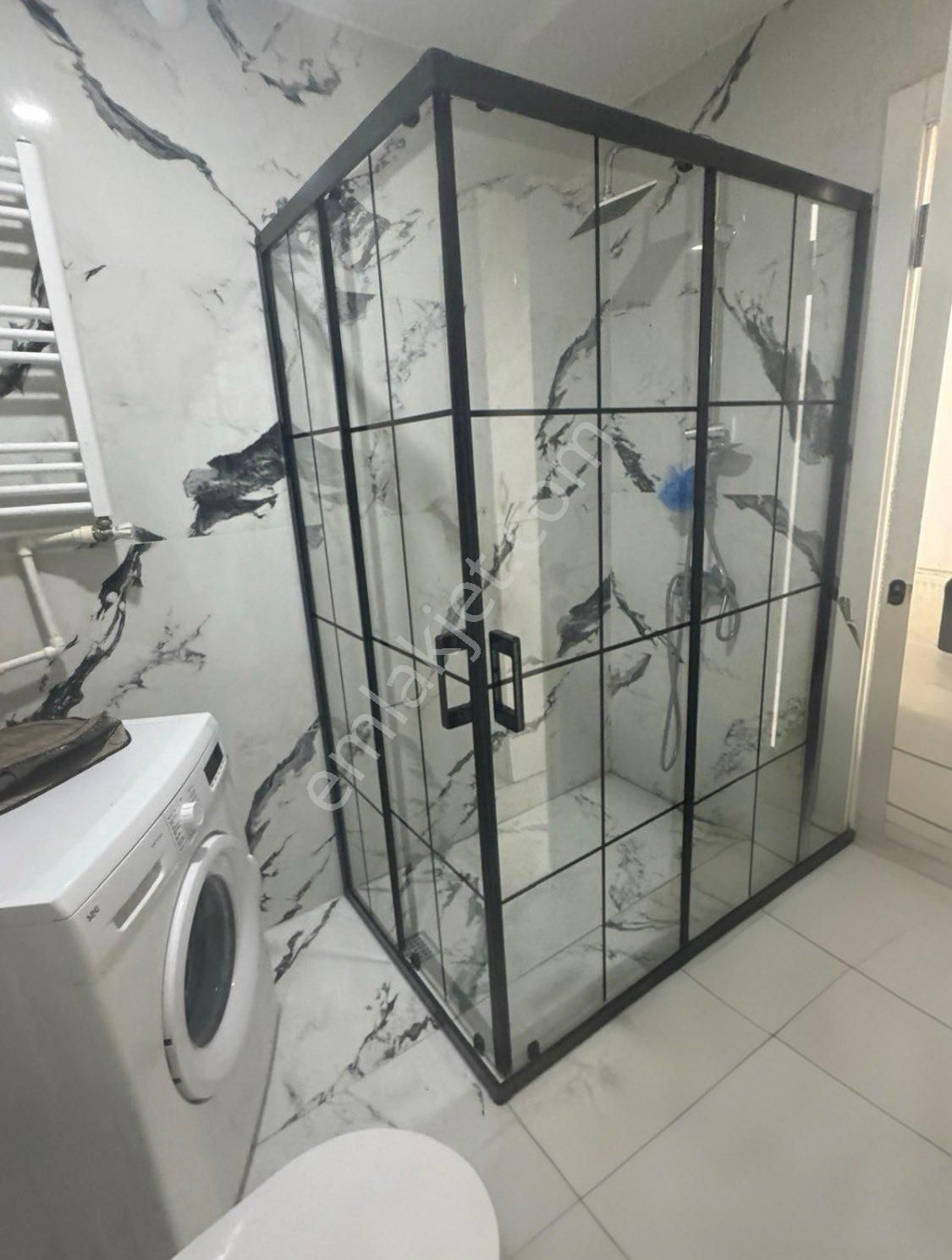 Eşyalı Kiralık 2+1 Kadıköy Merkezde