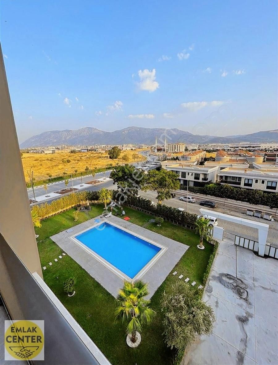 Emlak Center'dan Muradiye Villalar Bölgesinde 1+1 Kiralık Daire