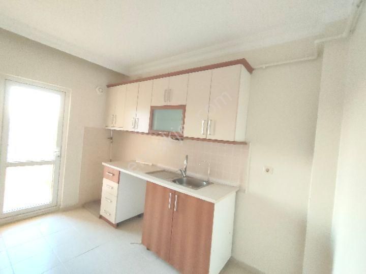 İstanbul Başakşehir Kayaşehirde Depreme Dayanıklı I.bölgede Satılık Boş 5.kat 3+1 Daire - Görsel 2