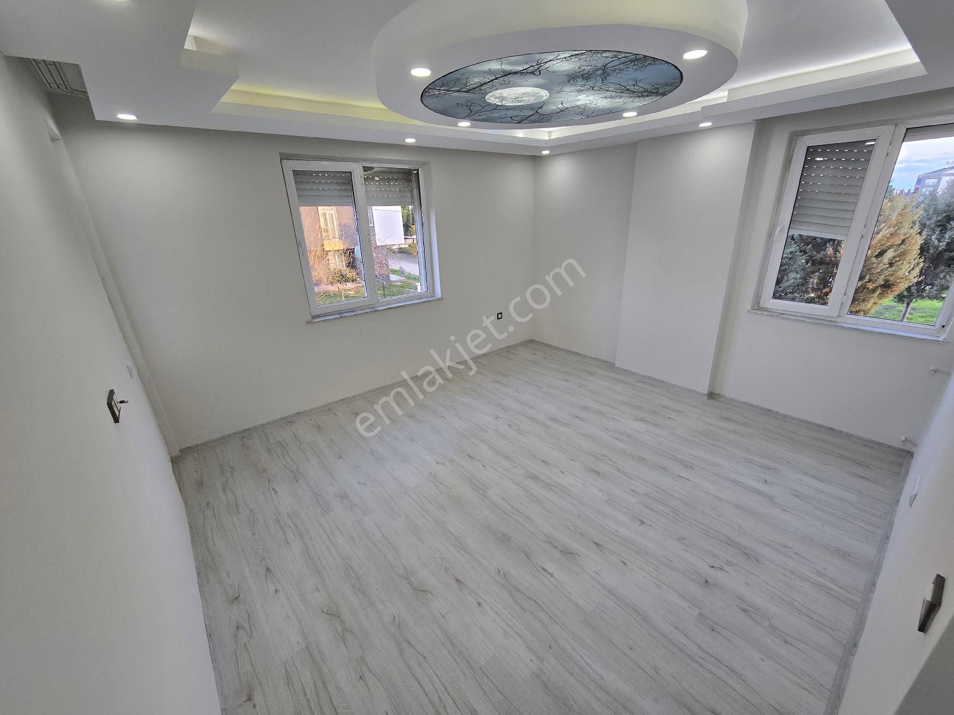 Göksu Mah'de Köşe Başı 2+1 Satılık Daire