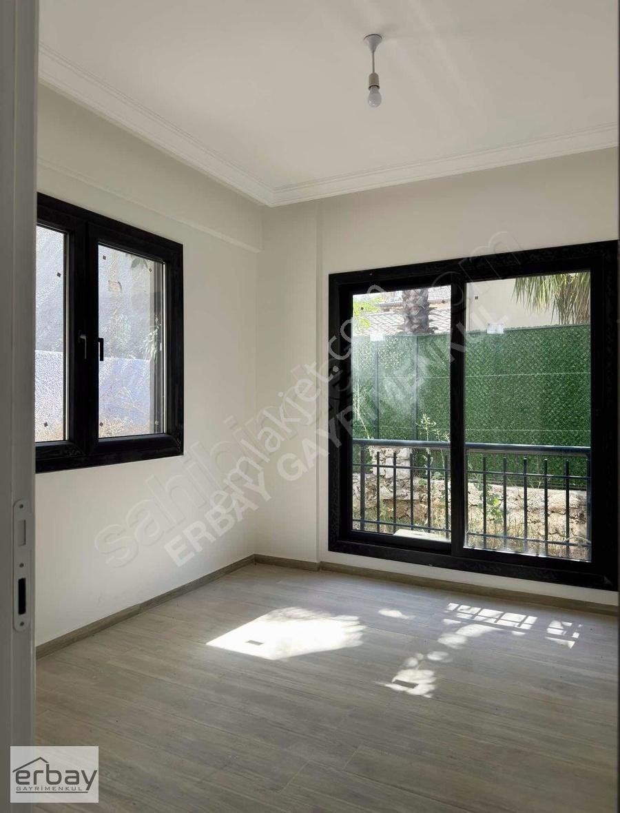 Üzümlü'de Giriş Katta Yatak Odalı Havuzlu Villa - Görsel 5