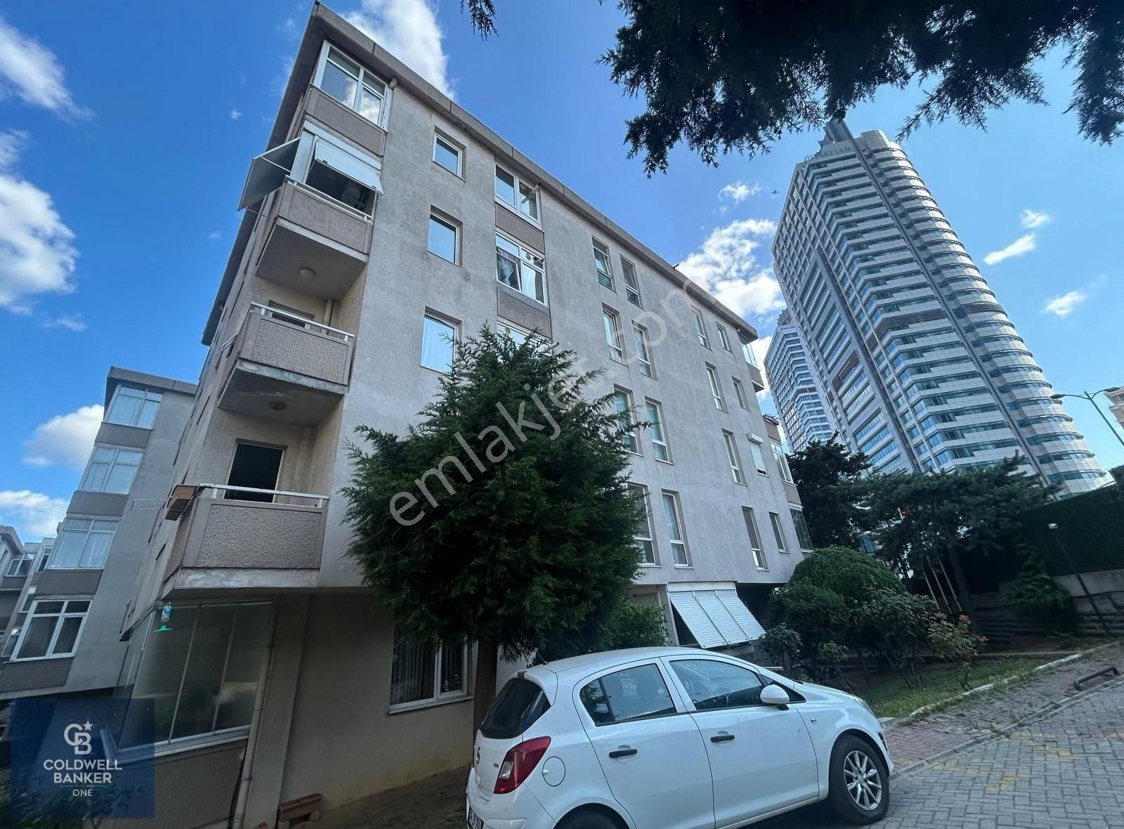 Cb One'dan Emaar Karşısı Garanti Sitesi Kiralık Daire