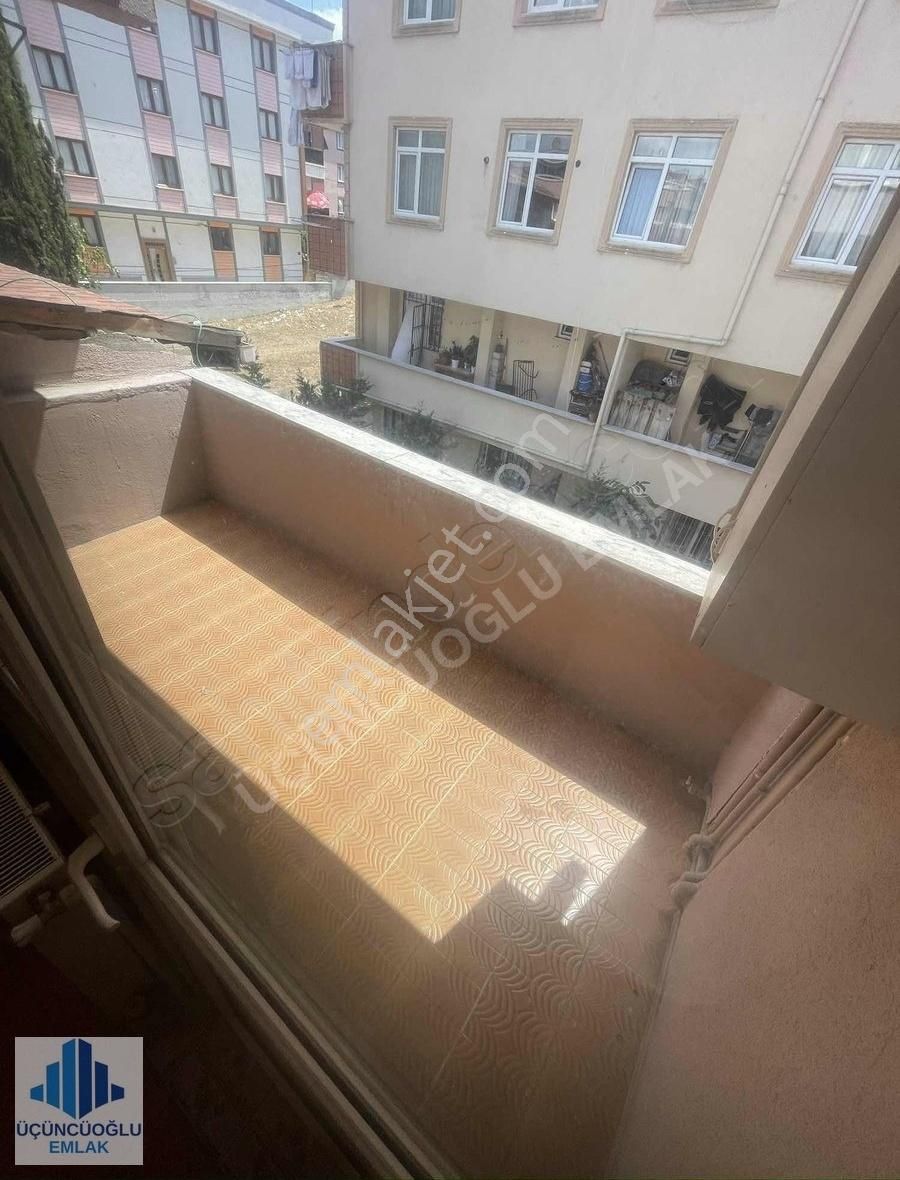 Güzelyalıda Ara Kat Kiralık Geniş Daire