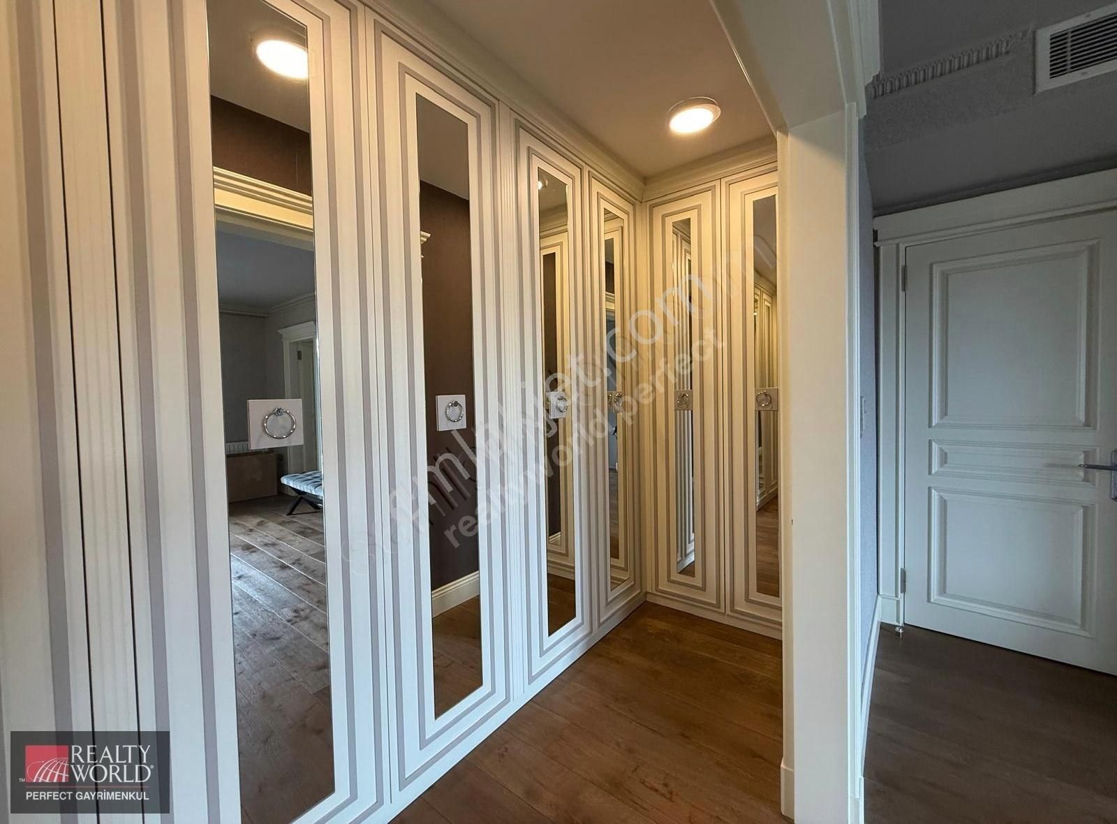 *realty World* Zekeriyaköy Vişne 3 Bölgesi Kiralık 6b Tipi Koza - Görsel 5