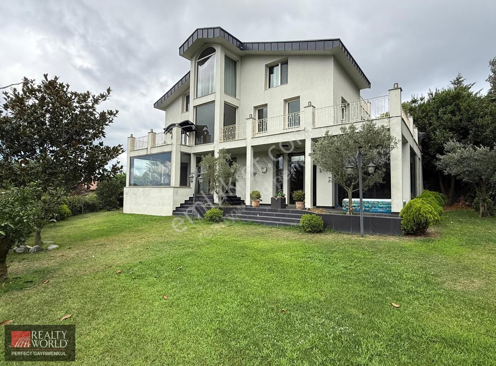 *realty World* Zekeriyaköy Vişne 3 Bölgesi Kiralık 6b Tipi Koza - Görsel 9