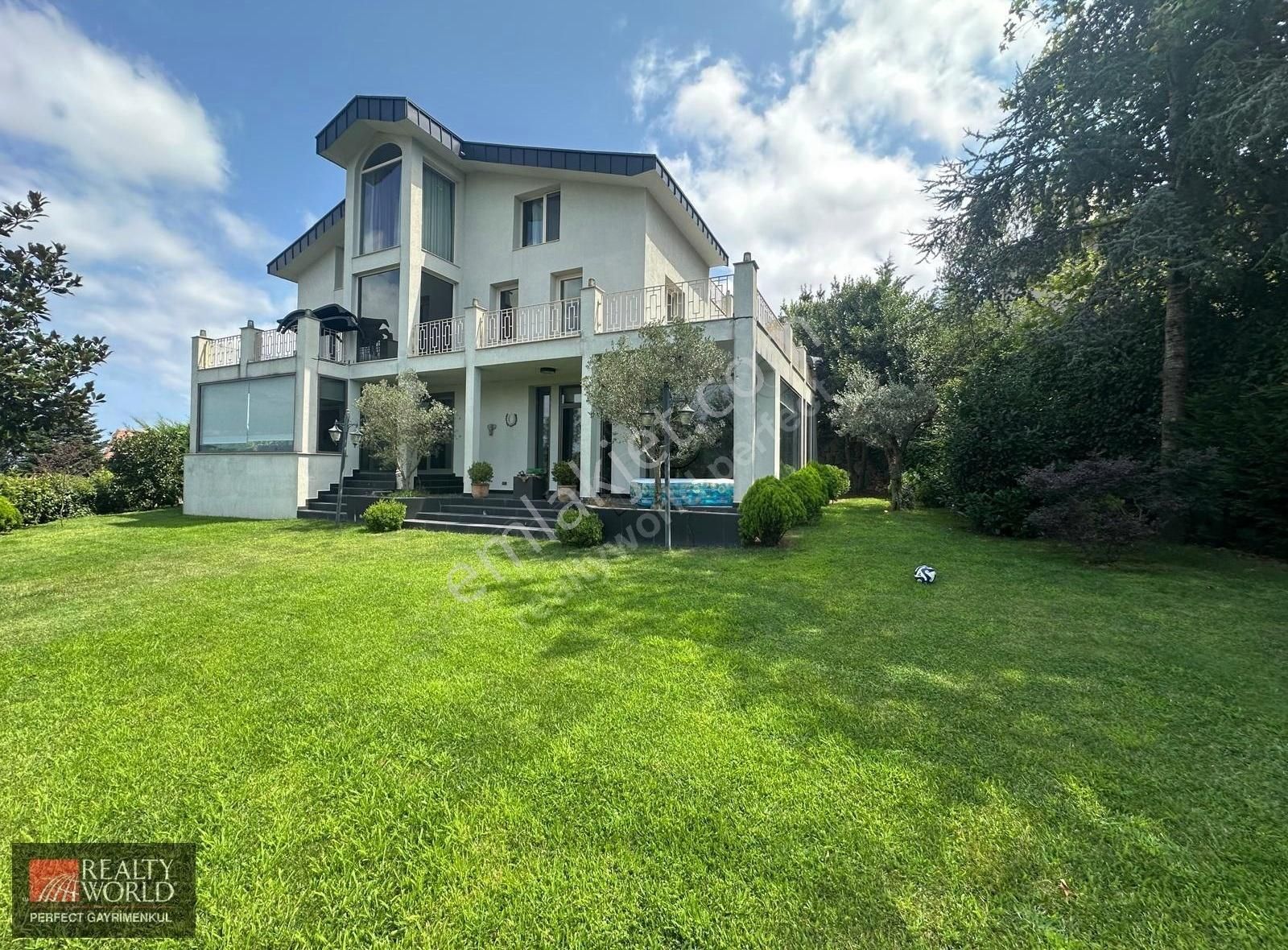 *realty World* Zekeriyaköy Vişne 3 Bölgesi Kiralık 6b Tipi Koza - Görsel 15