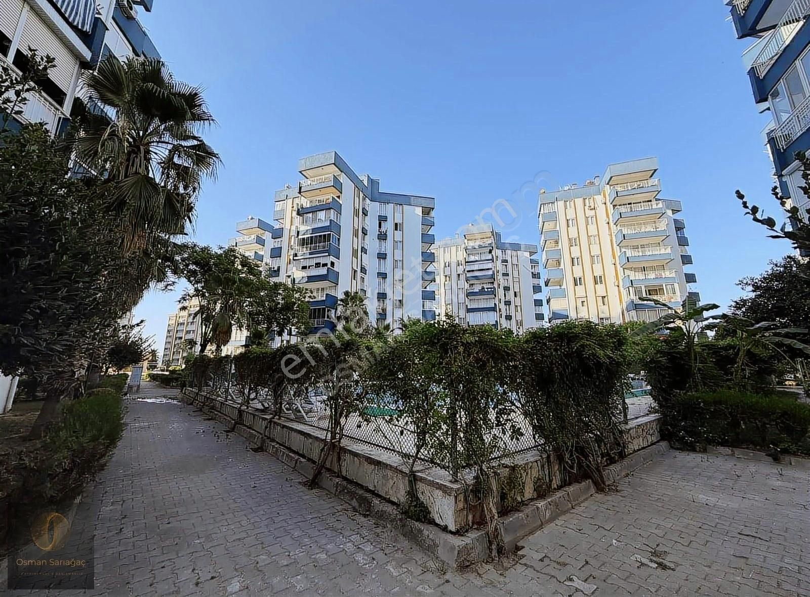 Yuvamkent Sitesinde Deniz Manzaralı Havuzlu 2+1 Satılık Daire