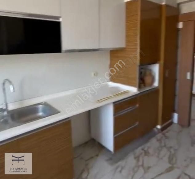 Full Eşyalı Kayseri Merkezde 4+1 Yıllık Peşin Kiralık Daire