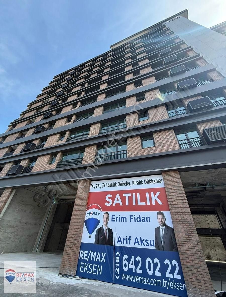 Zeytinburnu Stone Palace 2911 'de Cadde Üzeri Kiralık Dükkan