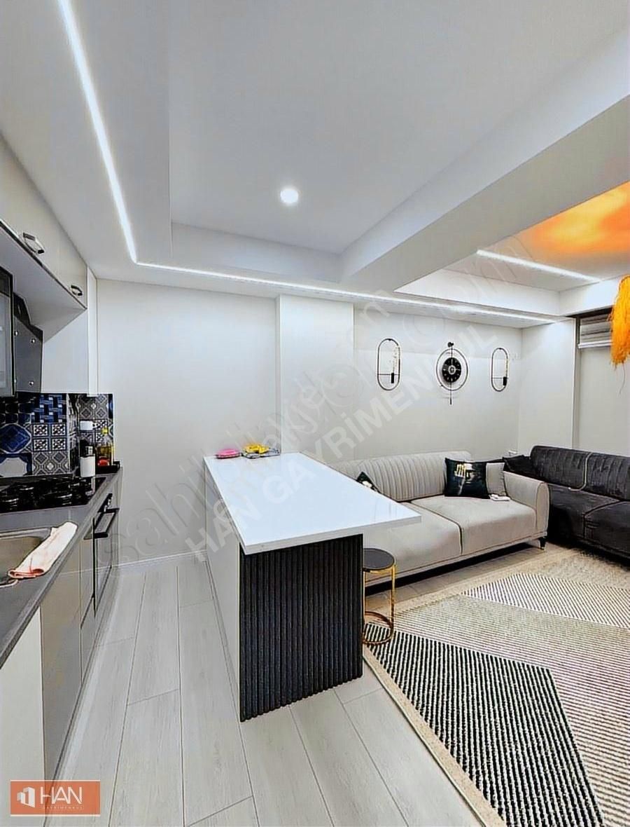 Antalya Fevzi Çakmak'ta Şehir Manzaralı Ultra-lüx Havuzlu 1+1 - Görsel 11