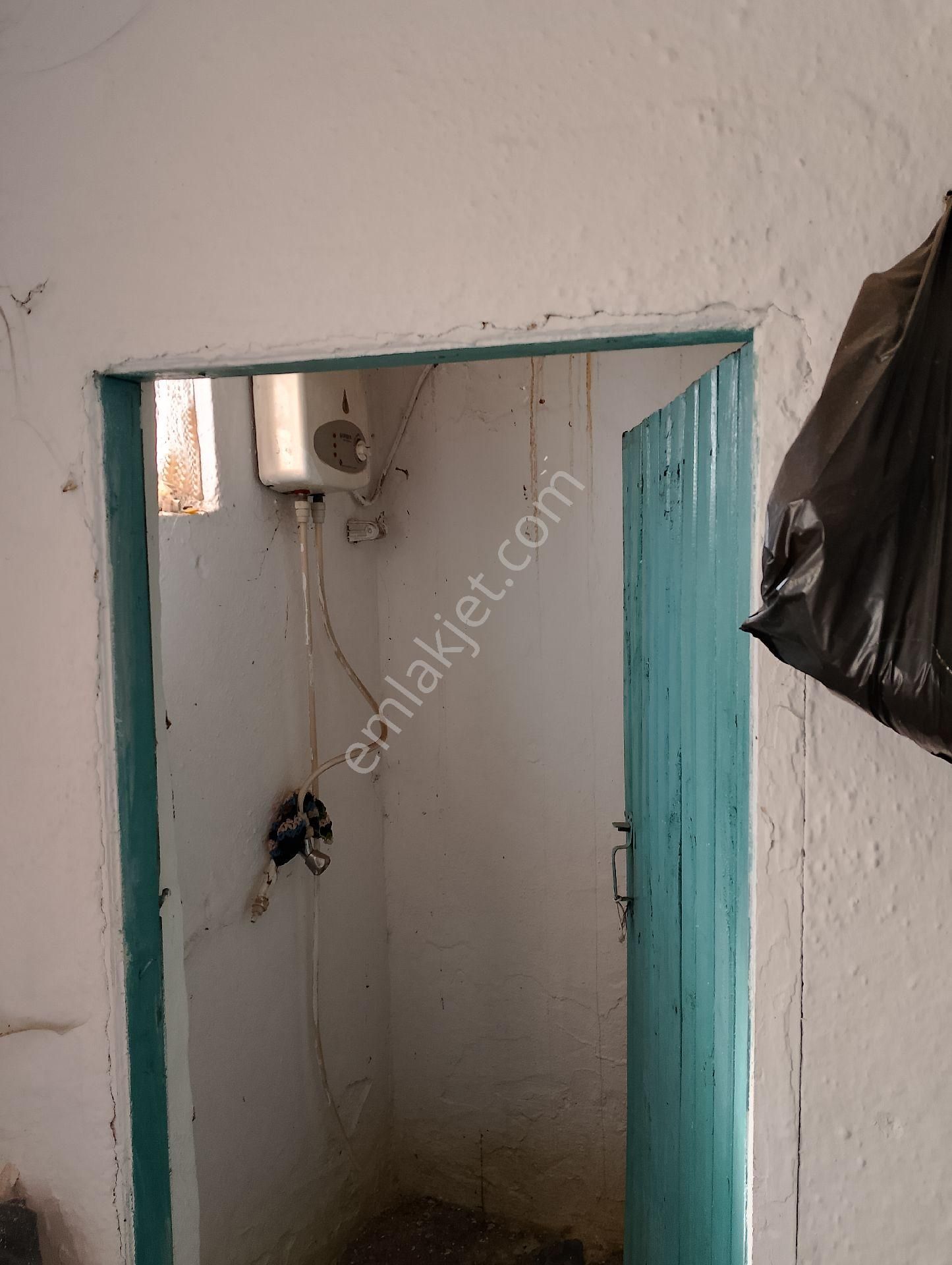 Bergama İkizler Köyünde Satılık Köy Evi - Görsel 20