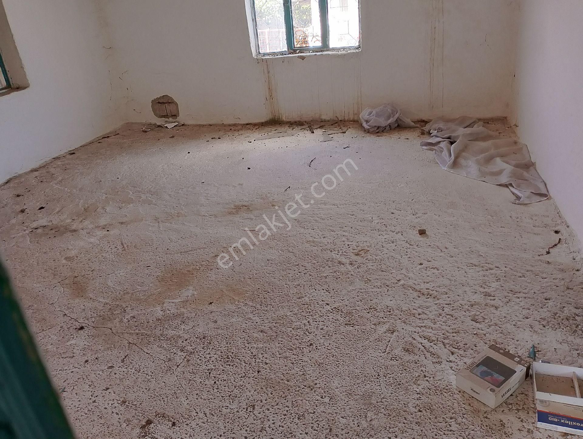 Bergama İkizler Köyünde Satılık Köy Evi - Görsel 11