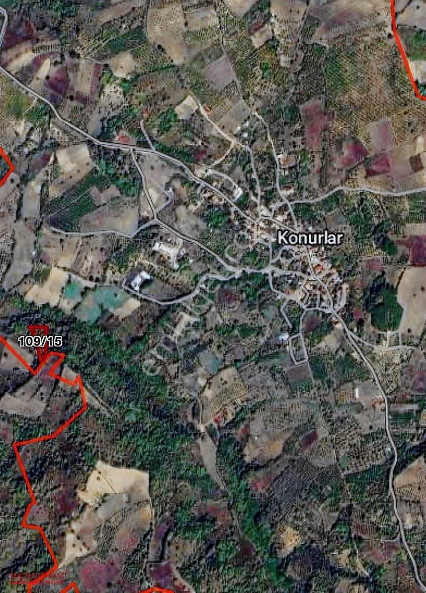Uçaravcı'dan Konurlar Köy'ünde 4000 M² Satılık Tarla