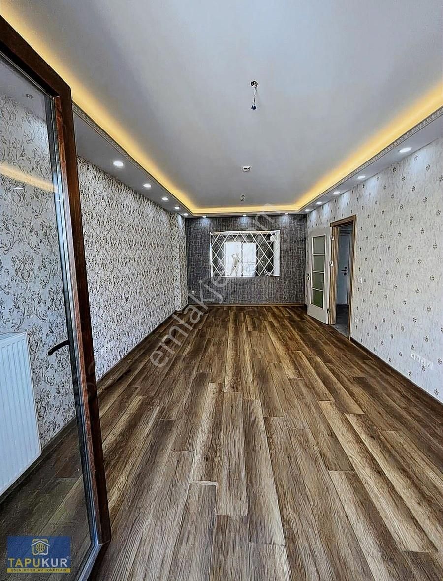 Emlak Konutları C2 Blokta 2+1 Boş Ve Taşınmaya Hazır Tapukur'dan