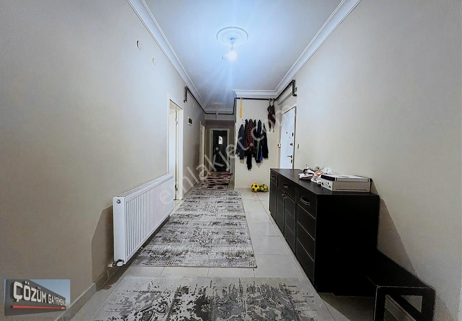 Bağlum Merkezde 3+1 Kilerli Geniş Ve Ferah Çift Balkonlu İskanlı - Görsel 7