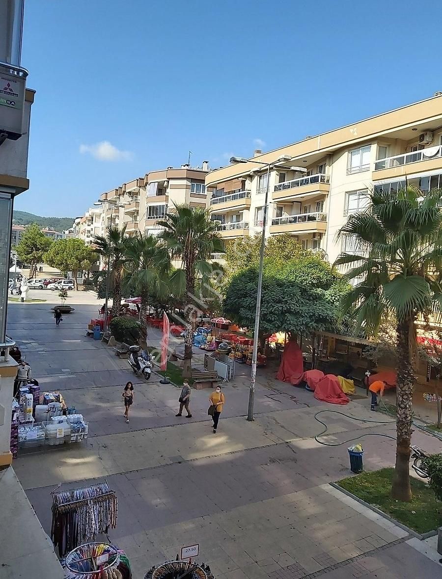 Atıfbey Mah.de 4+1 180m2 Sevgi Yoluna Cepheli Kiralık Daire