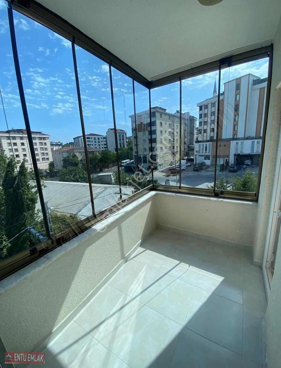 Hadımköy Merkez Cami Alt Mahallesi Ebeveyn Banyolu 2+1 Daire