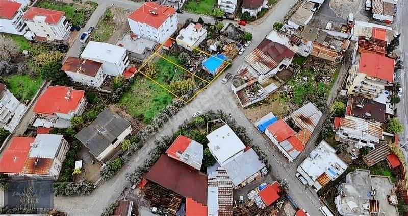 | Şehir'den | Cumhuriyet/yeşilyurt Altı 2parsel 672m2 İmarlıarsa
