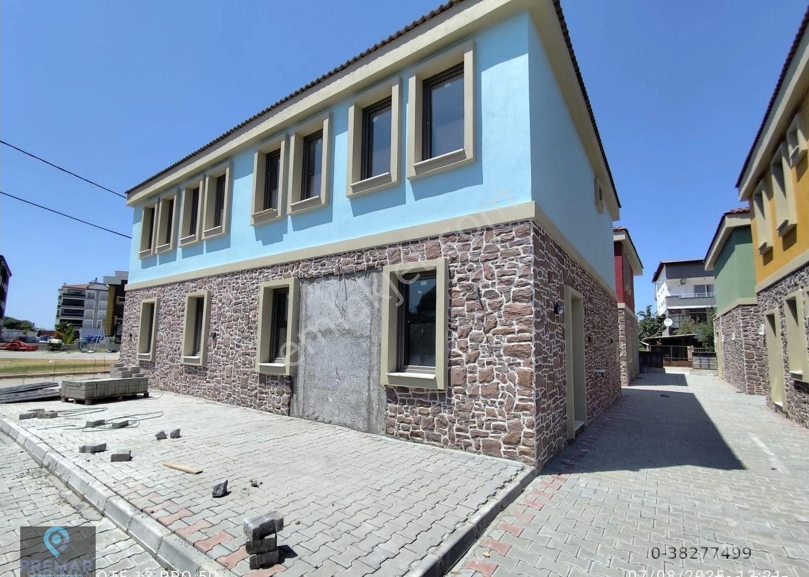 Ayvalık Altınovada 2 Katlı Binanın 1.katı 2+1 Sıfır Daire - Görsel 17