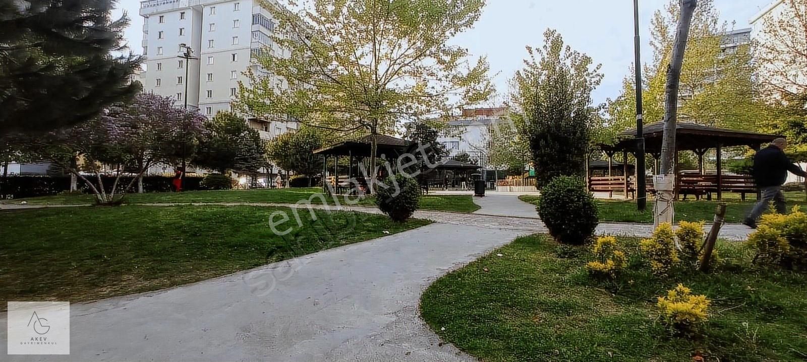 Beylikdüzü Kavaklıkent Sitesi Kiralık 3+1 Daire