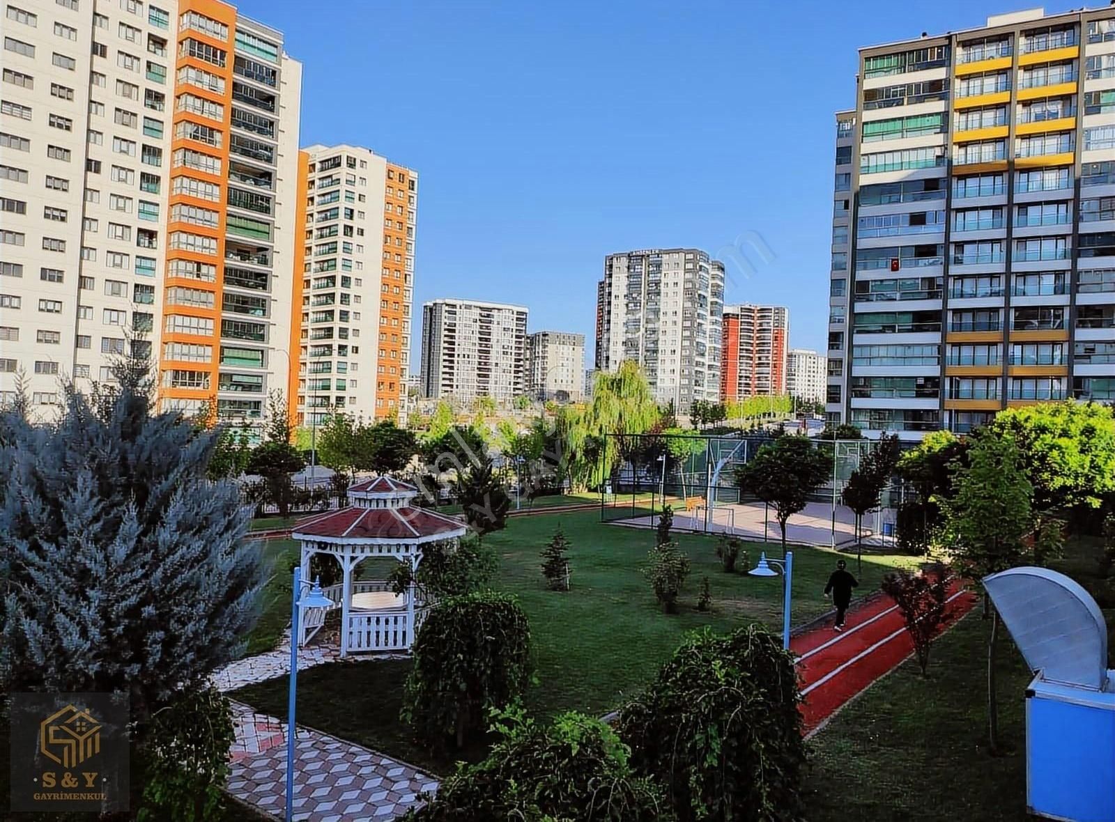 S&y Gayrimenkul'den Green Park'ta Ara Kat 2+1 Metro Yakını Daire