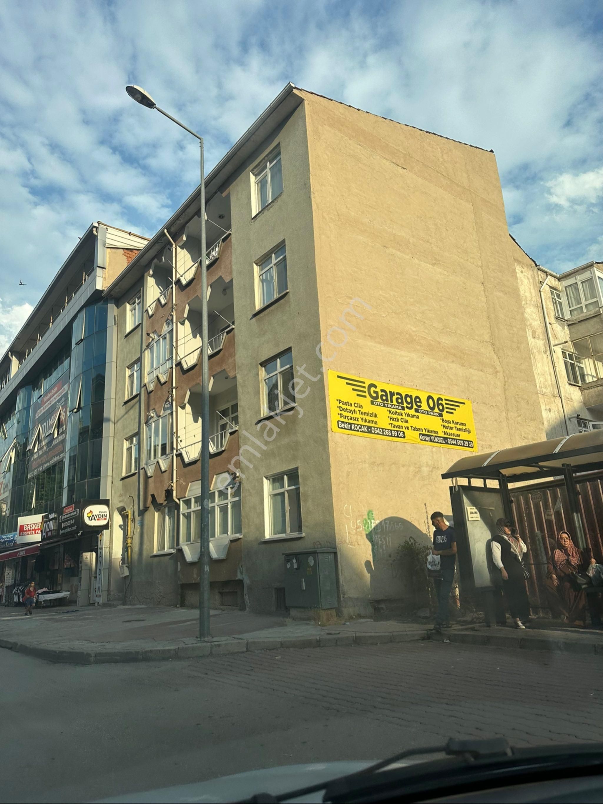Toprak Emlak’tan Çarşıda 3+1 Satılık Daire