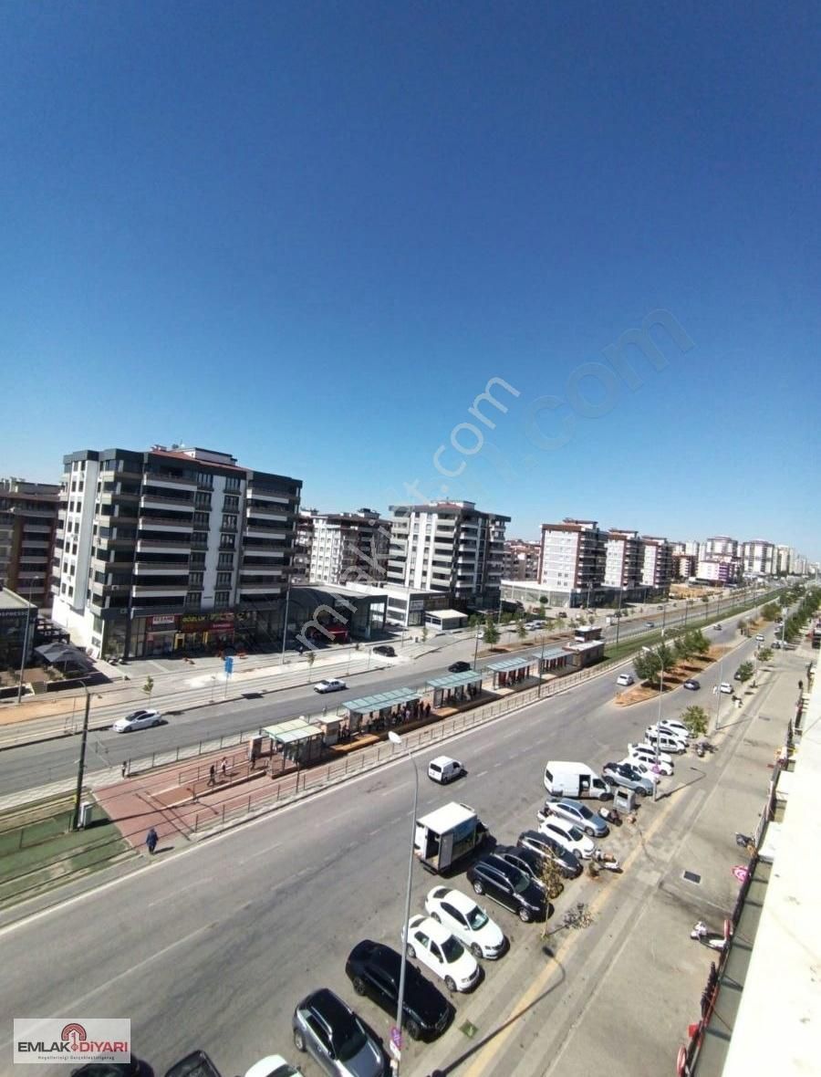 Emlak Diyarı'ndan İbn-i Sina Şehir Hastanesi Yanında 3+1 Daire - Görsel 3