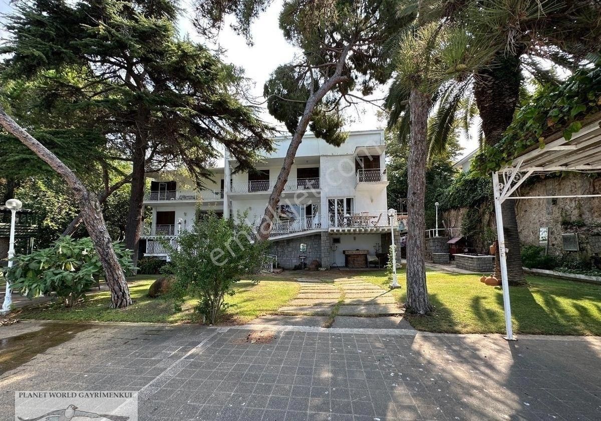 Planet'ten 3289m2 Düz Arazili Mükemmel Manzaralı Denize Sıfır İhtişamlı Müstakil Yalı - Görsel 10