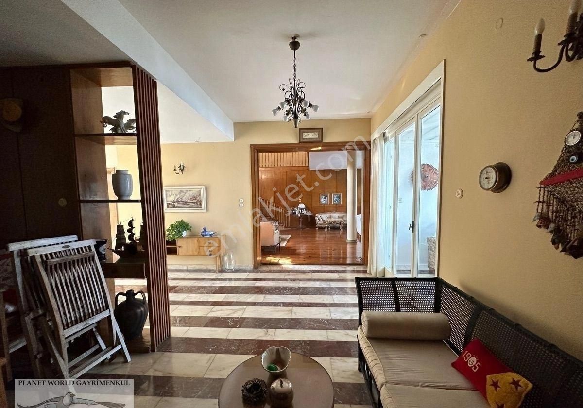 Planet'ten 3289m2 Düz Arazili Mükemmel Manzaralı Denize Sıfır İhtişamlı Müstakil Yalı - Görsel 20