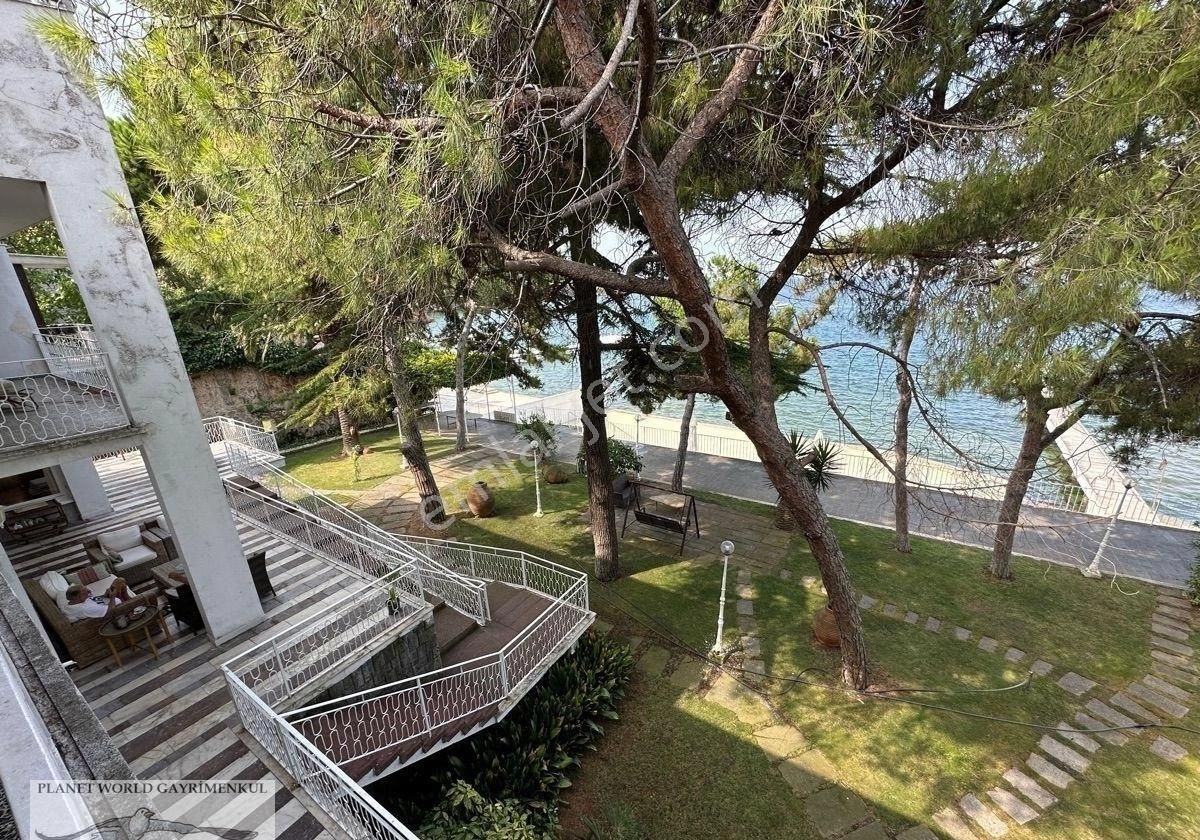 Planet'ten 3289m2 Düz Arazili Mükemmel Manzaralı Denize Sıfır İhtişamlı Müstakil Yalı - Görsel 35