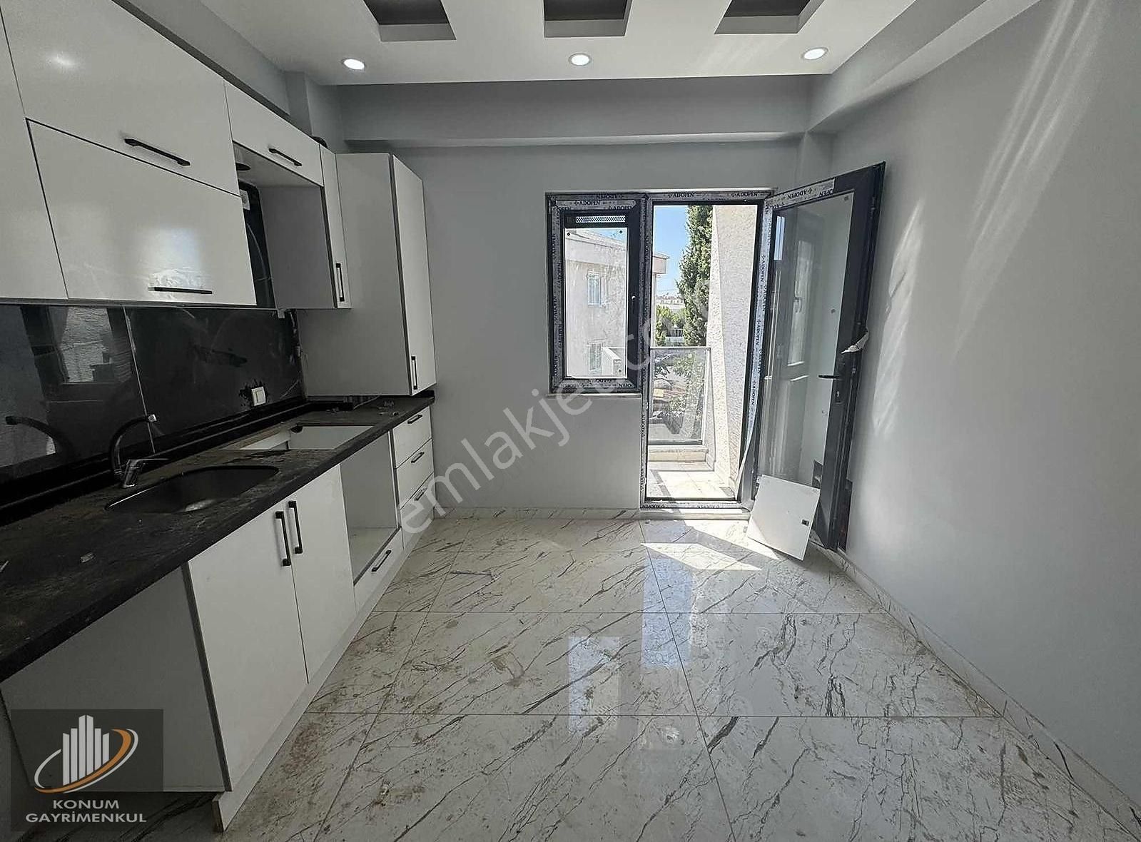 Konum Emlaktan Emek Mh. Satılık Asansörlü Lüks 2+1 Ara Kat - Görsel 18