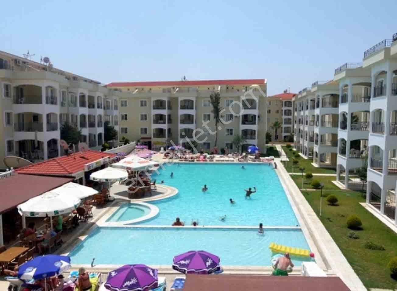 Didim Satılık Havuzlu Sitede 3+1 Eşyalı Arakat Yazlık Daire