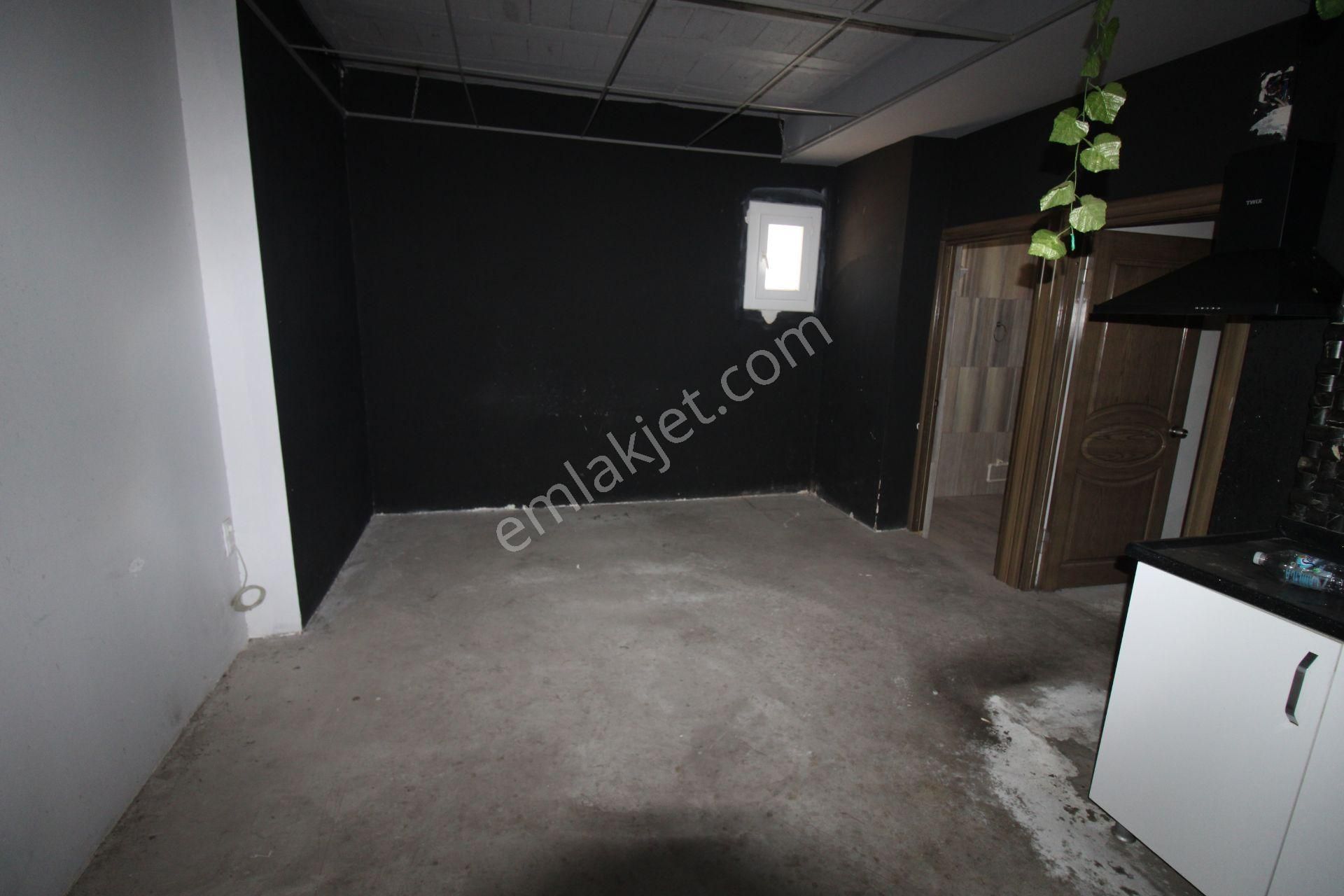 Mersin Mezitli 2.çevre Yoluna 35 Metre Cepheli 330m2 Dükkan - Görsel 14