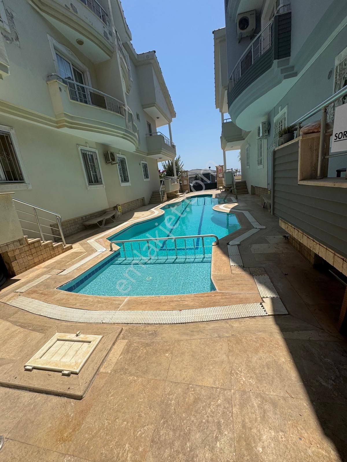 Didimde Havuzlu Site İçerisinde 3+1 Açık Mutfaklı Teraslı Kat Dublexi Satılıktır