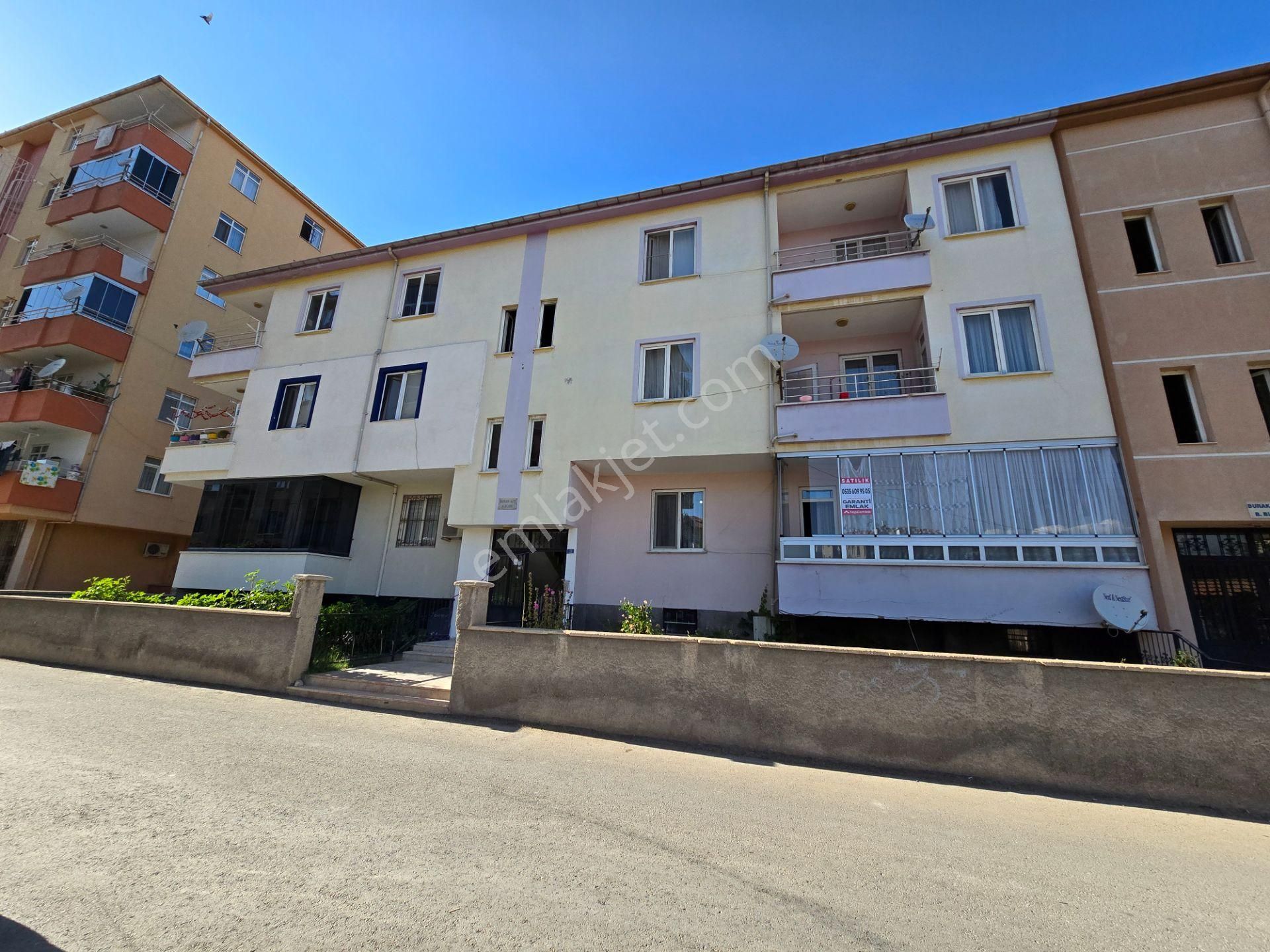 Hamidiye Mah. Çerkez Mezarlığı Yanı 3+1 Güney Cephe Satılık Daire