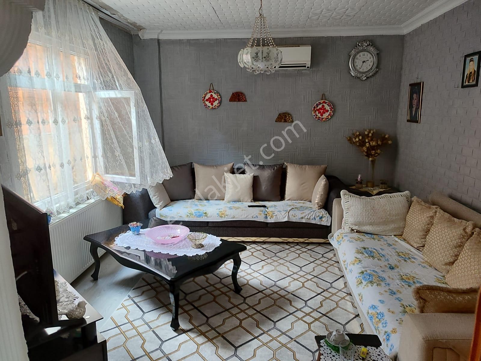 Özgür İnşaat"tan Silivri"de 3 Katlı Müstakil Villa İhtiyaçtan Satılık !!! - Görsel 9