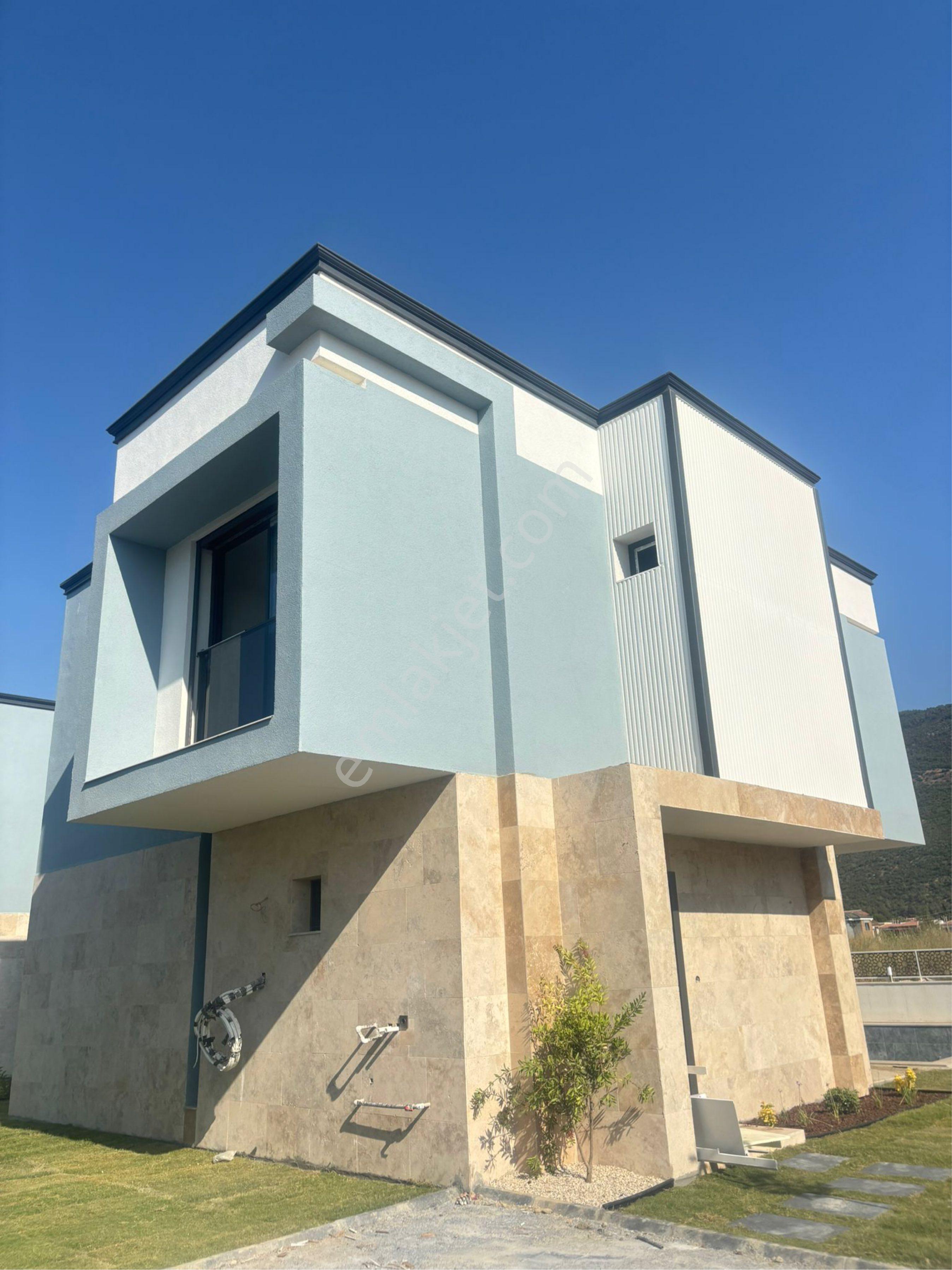 Kuşadası Davutlar'da 3+1 Özel Havuzlu Satılık Villalar - Görsel 19