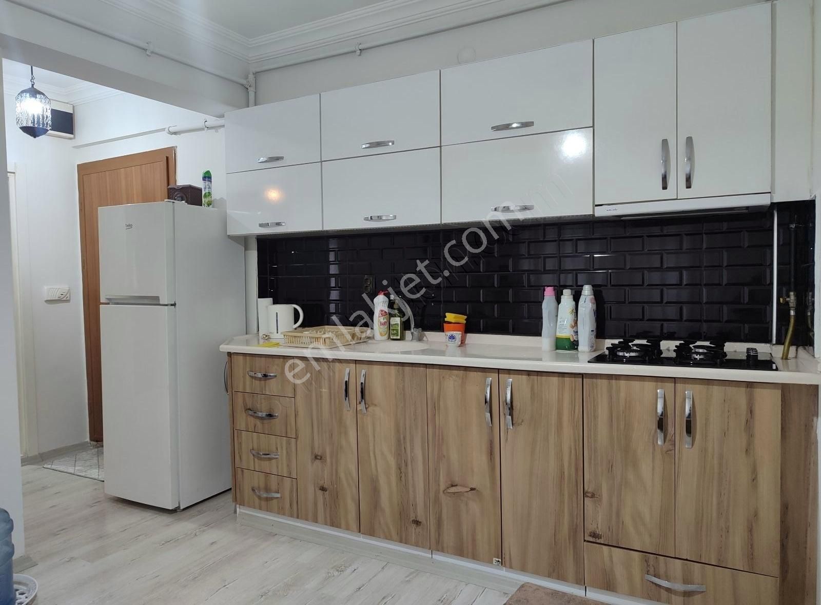 Asel'den Çarşı 3 Dk Mesafe 1+1 Eşyalı Asansörlü Arakat Daire - Görsel 3