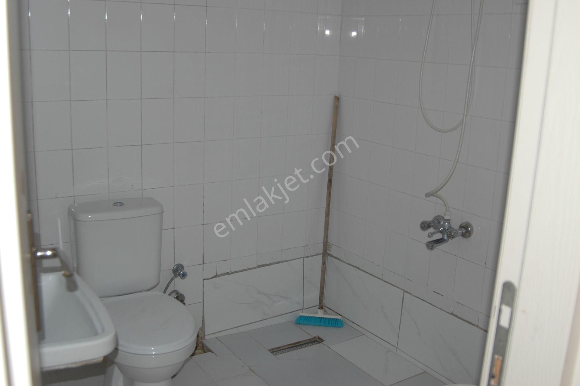 Antalya Konyaaltı Uncalı Siteler Mahallesi 80m2 1+1 4 Kat Balkonlu 23.000tl - Görsel 3